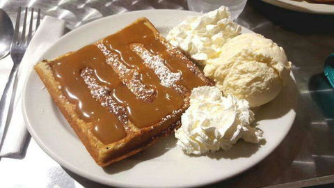 Mumma's Eats 'n' Sweets - Accommodation Gladstone 0