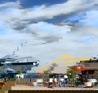 Floating Dragon - Accommodation Gladstone
