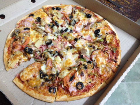 Greenwood Pizza - Accommodation Gladstone 0