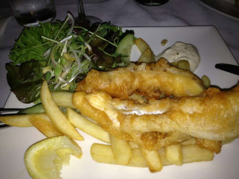 The River Deck Restaurant - Accommodation Gladstone 0