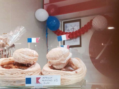 Alain Patisserie - Accommodation Gladstone 0