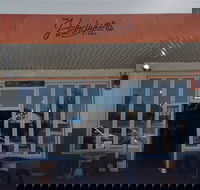 The Hardware Store Cafe  Eatery - Accommodation Gladstone