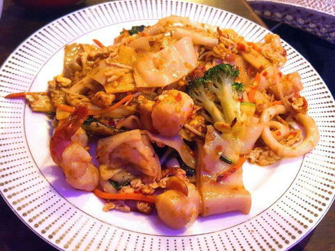 Cafe Thailand - Accommodation Gladstone 0
