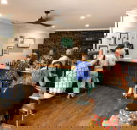 Matriarch and Rogue Winery - Accommodation Gladstone