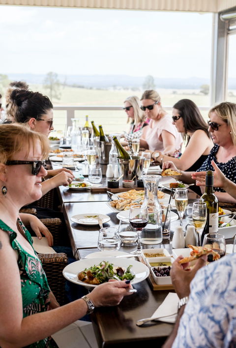 Cottontails Winery, Restaurant And Function Centre - Accommodation Gladstone 2
