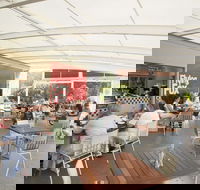 Flying Fox Cafe - Accommodation Gladstone