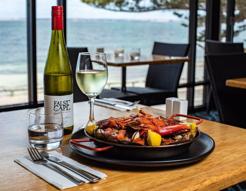 Zone Restaurant - Accommodation Gladstone 1