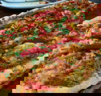 Four Hands Pizza - Accommodation Gladstone