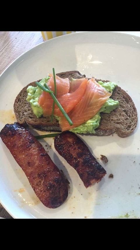 Four Leaves Cafe - Accommodation Gladstone 0