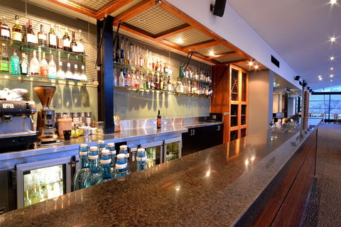 Cuisine Restaurant And Bar - Accommodation Gladstone 2