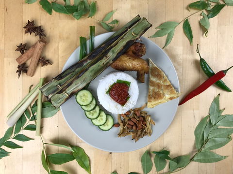 Nasi Society - Accommodation Gladstone 0