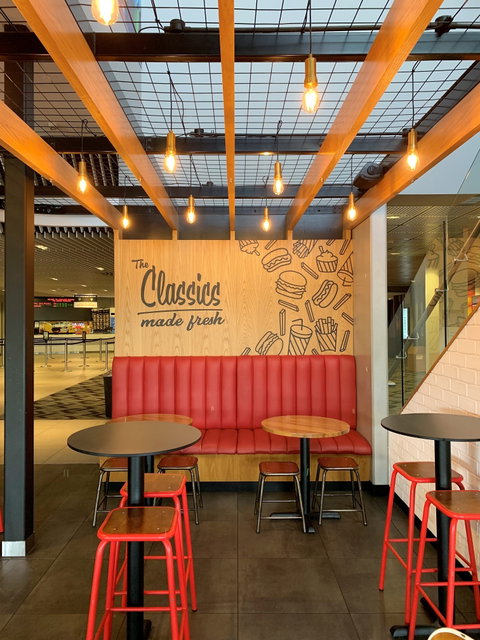 Ruby Chews Burgers And Shakes - Accommodation Gladstone 0