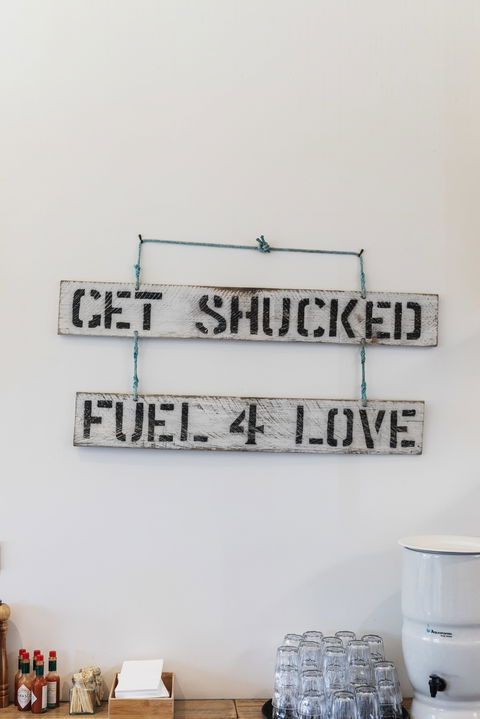 Get Shucked - Accommodation Gladstone 1