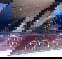 Debarge Hair  Caffe - Accommodation Gladstone