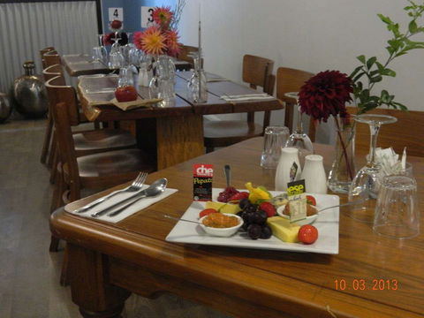 Jersey Girls Cafe - Accommodation Gladstone 0