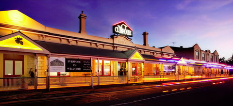 The Clubhouse - Accommodation Gladstone 2