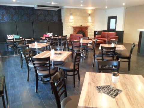 Cafe Sonder - Accommodation Gladstone 1
