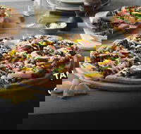 Crust Gourmet Pizza Bar - Belmont - Accommodation Gladstone