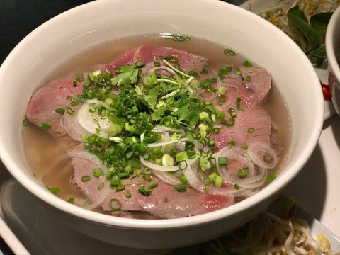 D'Viet House - Accommodation Gladstone 0