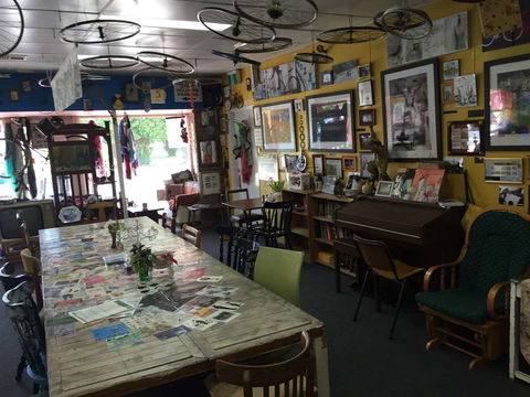 LemonGrass Cafe - Accommodation Gladstone 0