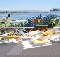 Eat at Whalers - Accommodation Gladstone