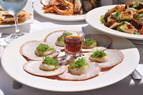 Eat At Whalers - Accommodation Gladstone 1