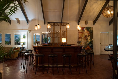 Shut The Gate Wines - Accommodation Gladstone 2