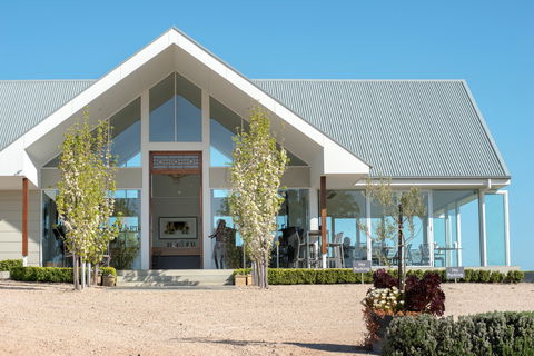 Artwine Cellar Door - Accommodation Gladstone 0