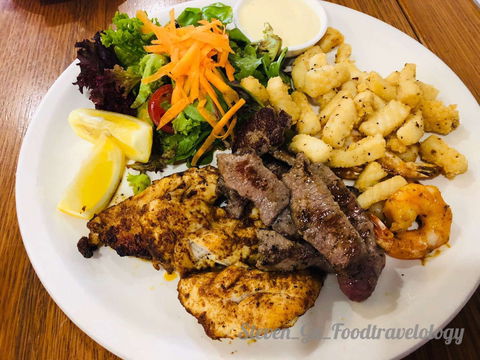 Cafe Matto - Accommodation Gladstone 0
