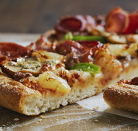 Domino's - Beaconsfield - Accommodation Gladstone