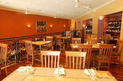 Marinades Indian Cuisine - Accommodation Gladstone 0