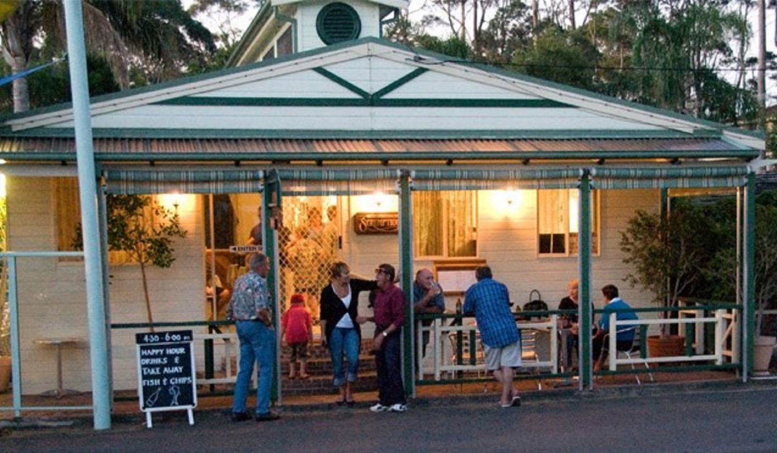 Sunshine Bay NSW Accommodation Gladstone