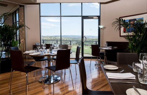 Baudins Restaurant At McCracken Country Club - Accommodation Gladstone 1