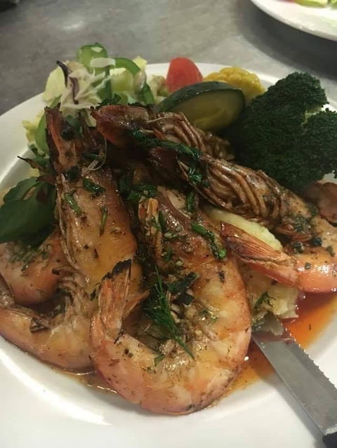 Big John's Italian Seafood Restaurant - Sans Souci - Accommodation Gladstone 0