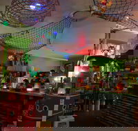 Tupe-Aloha Bar  Grill - Accommodation Gladstone