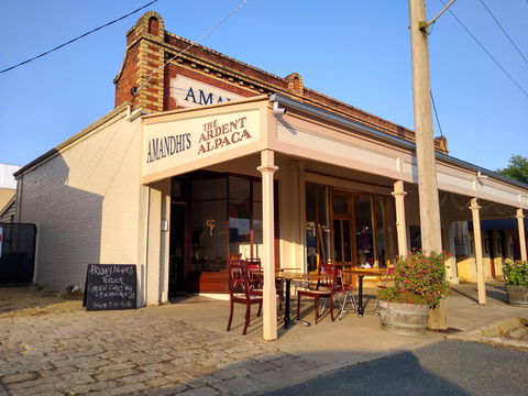 Amandhi's - Accommodation Gladstone 0