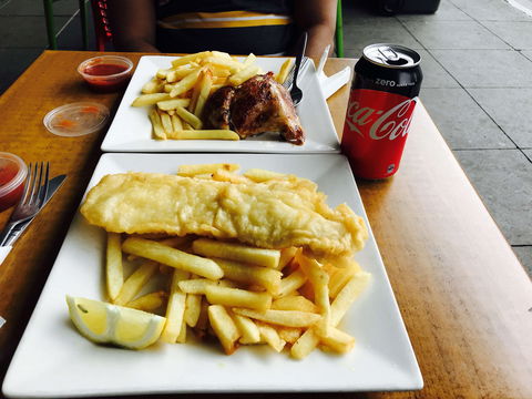 Mendls Coffee House - Accommodation Gladstone 0