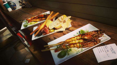 The Laneway Cafe - Accommodation Gladstone 0