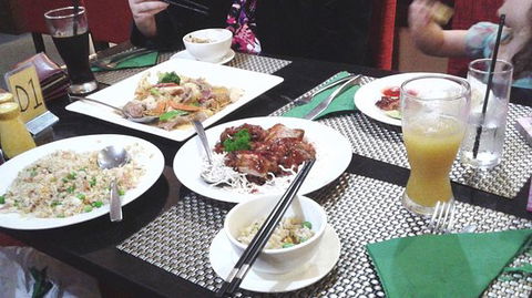 Dragon Garden Family Restaurant - Accommodation Gladstone 0