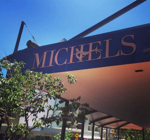 Michel's Restaurant - Accommodation Gladstone 24