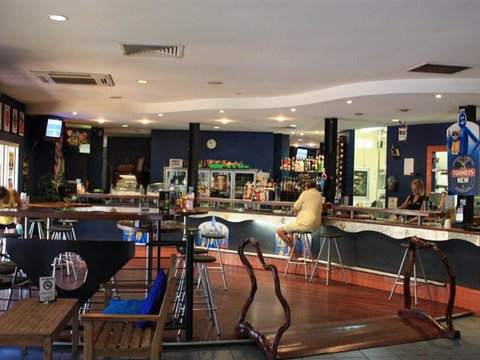 Humpty Doo Tavern - Accommodation Gladstone 1