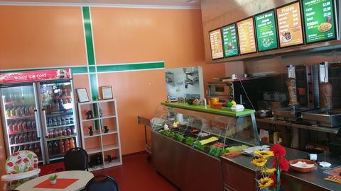 E8 Kebabs - Accommodation Gladstone 0