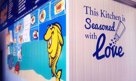 Meadows Fish & Chips - Accommodation Gladstone 0