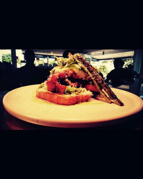 Aromas Cafe - Accommodation Gladstone 0