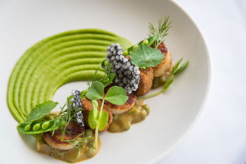 C Restaurant - Accommodation Gladstone 1