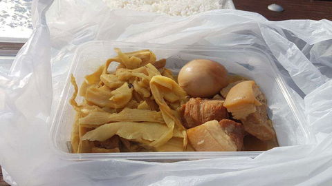 VN Food Street - Accommodation Gladstone 0
