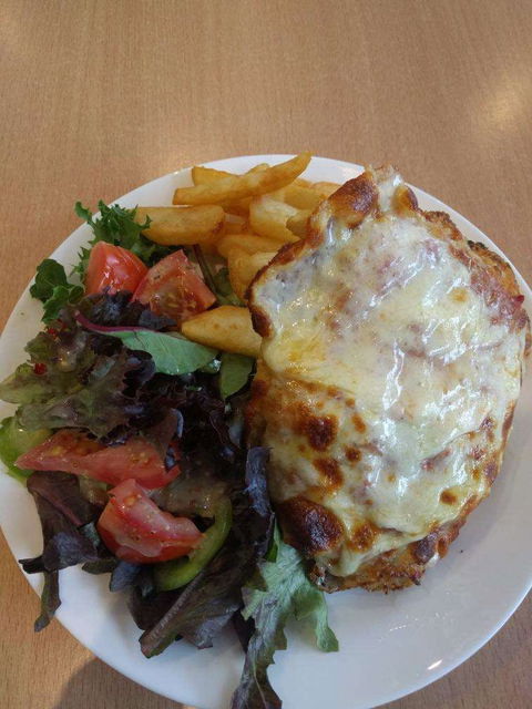 Benny's Woodfire Pizza Grill & Pasta Bar - Accommodation Gladstone 0