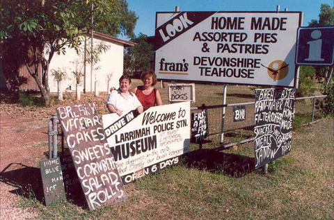 Fran's Devonshire Tea House - Accommodation Gladstone 0