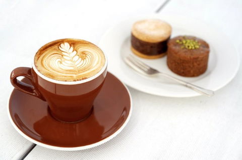 R Coffee Co - Accommodation Gladstone 0
