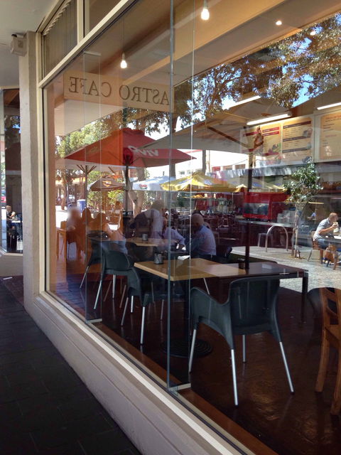 Astro Café - Accommodation Gladstone 0